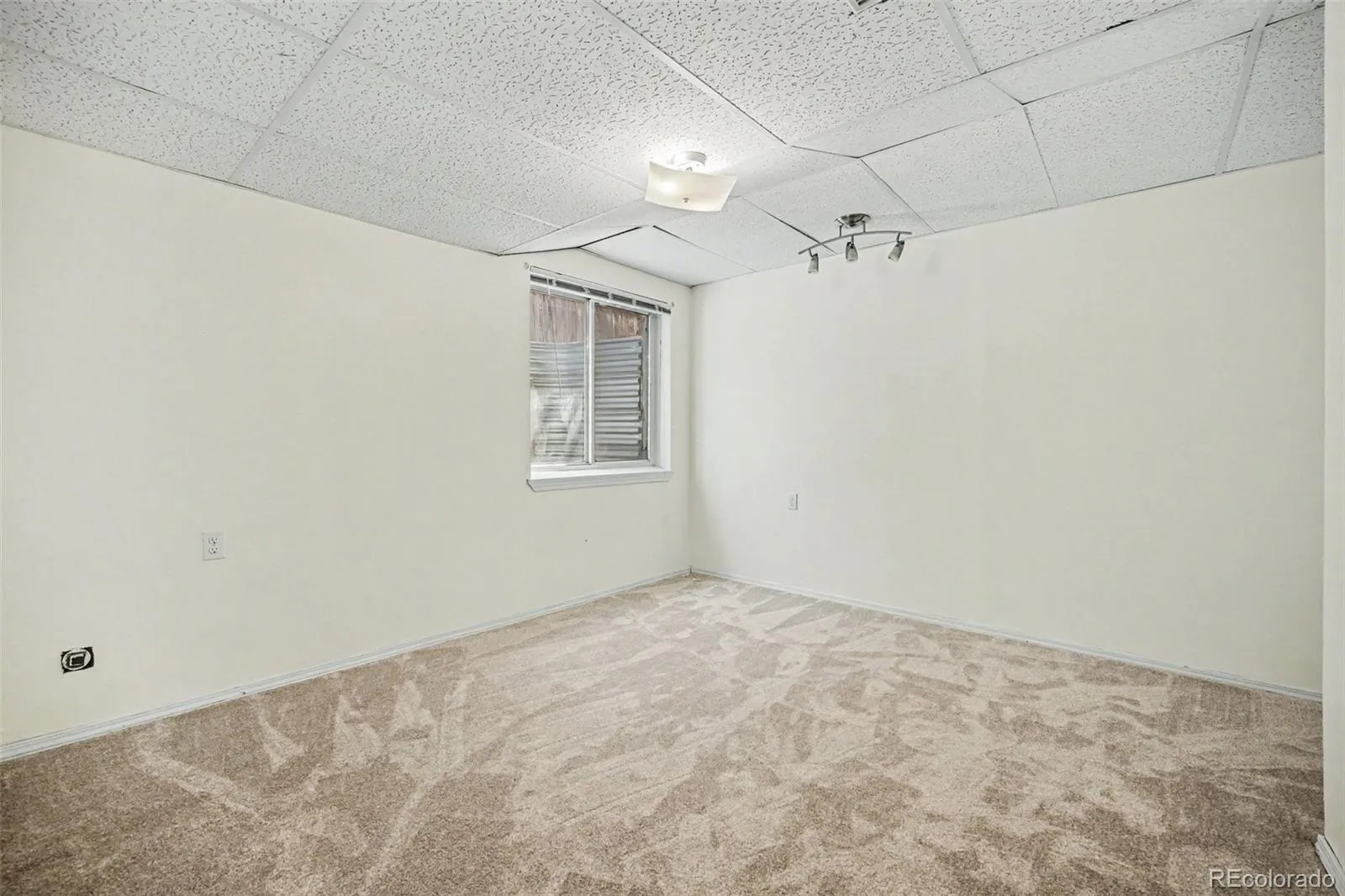 04162026224555 1600 37