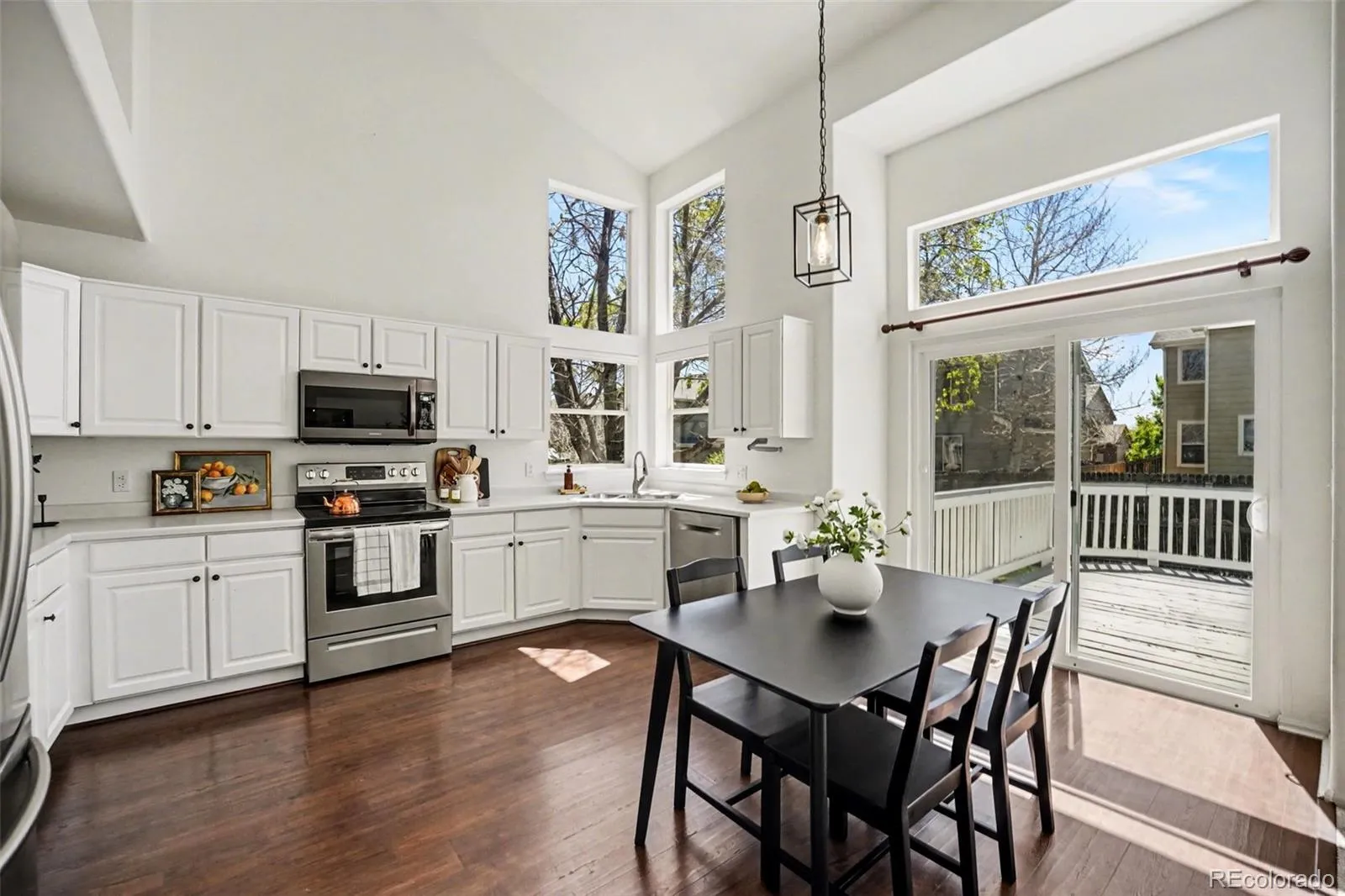 04162026224555 1600 6