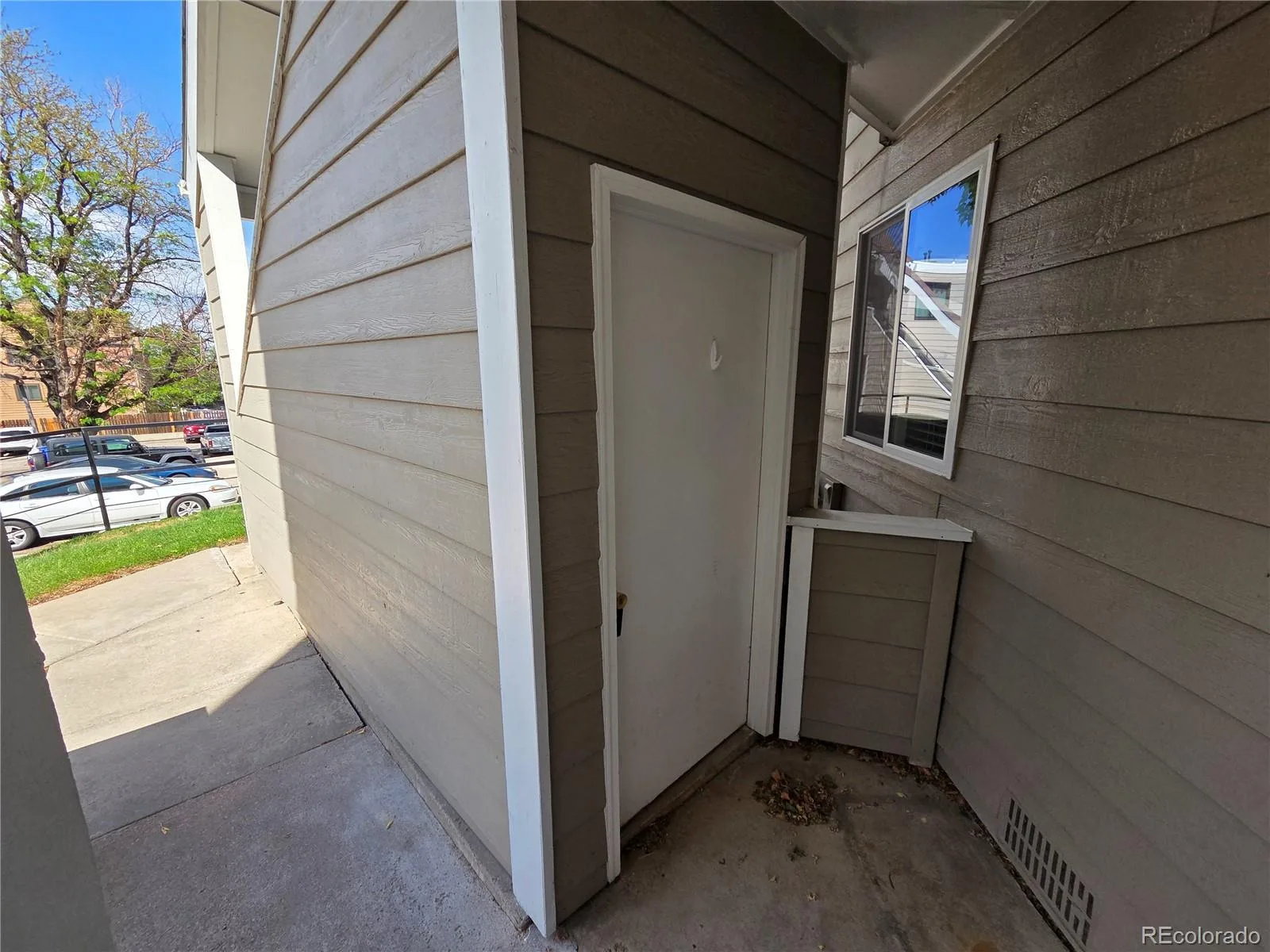 12476 W Nevada Place #105 Lakewood CO 80228 MLS #REC8850833 06032026184523 1600 24