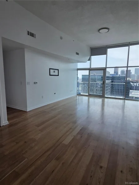1700 Bassett Unit 2316 Street #2316 Denver CO 80202 | MLS #REC8851561 10022026205433 800 1