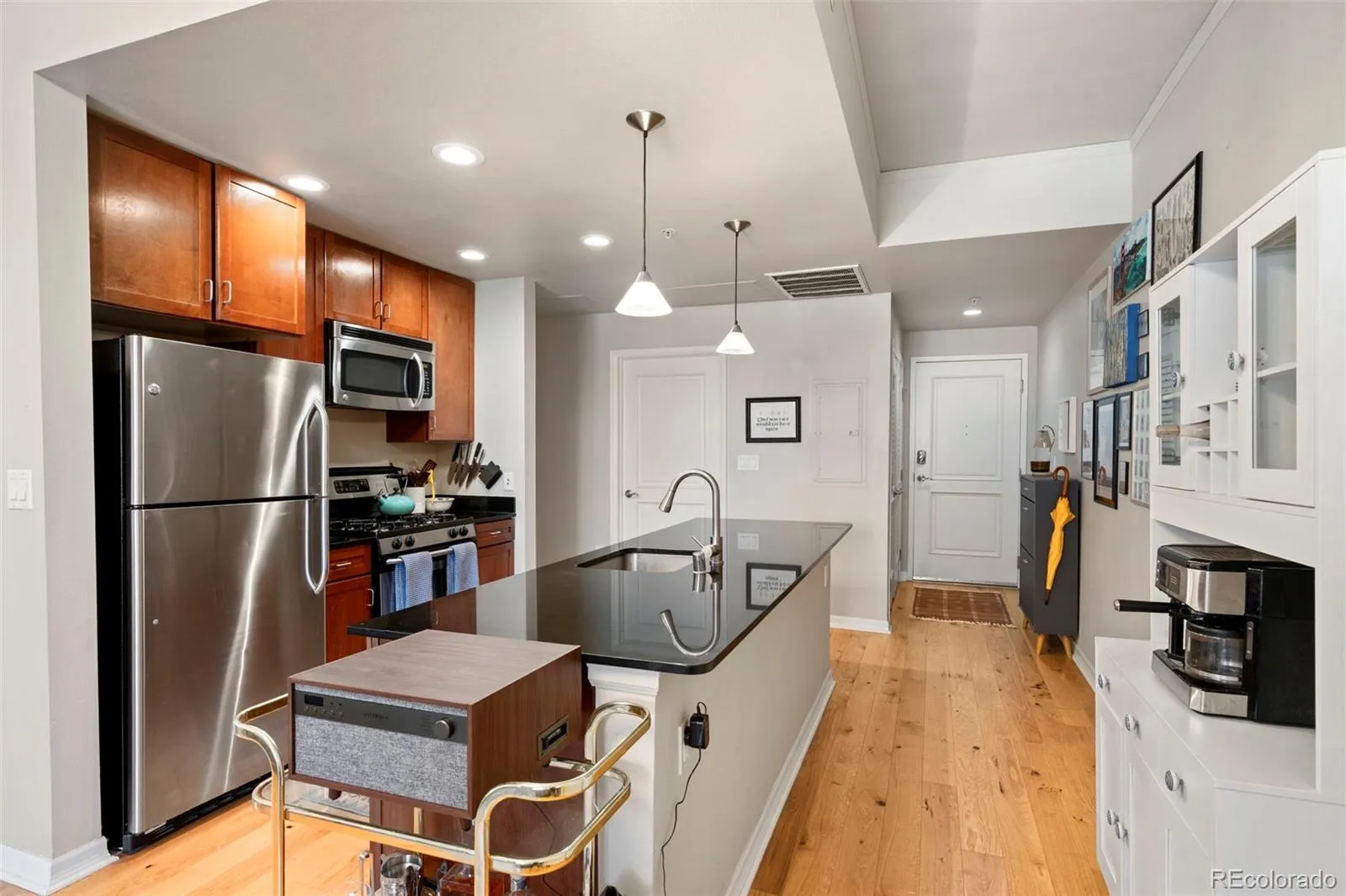 1975 N Grant Street #401 Denver CO 80203 MLS #REC8851806 04282026173423 1600 3
