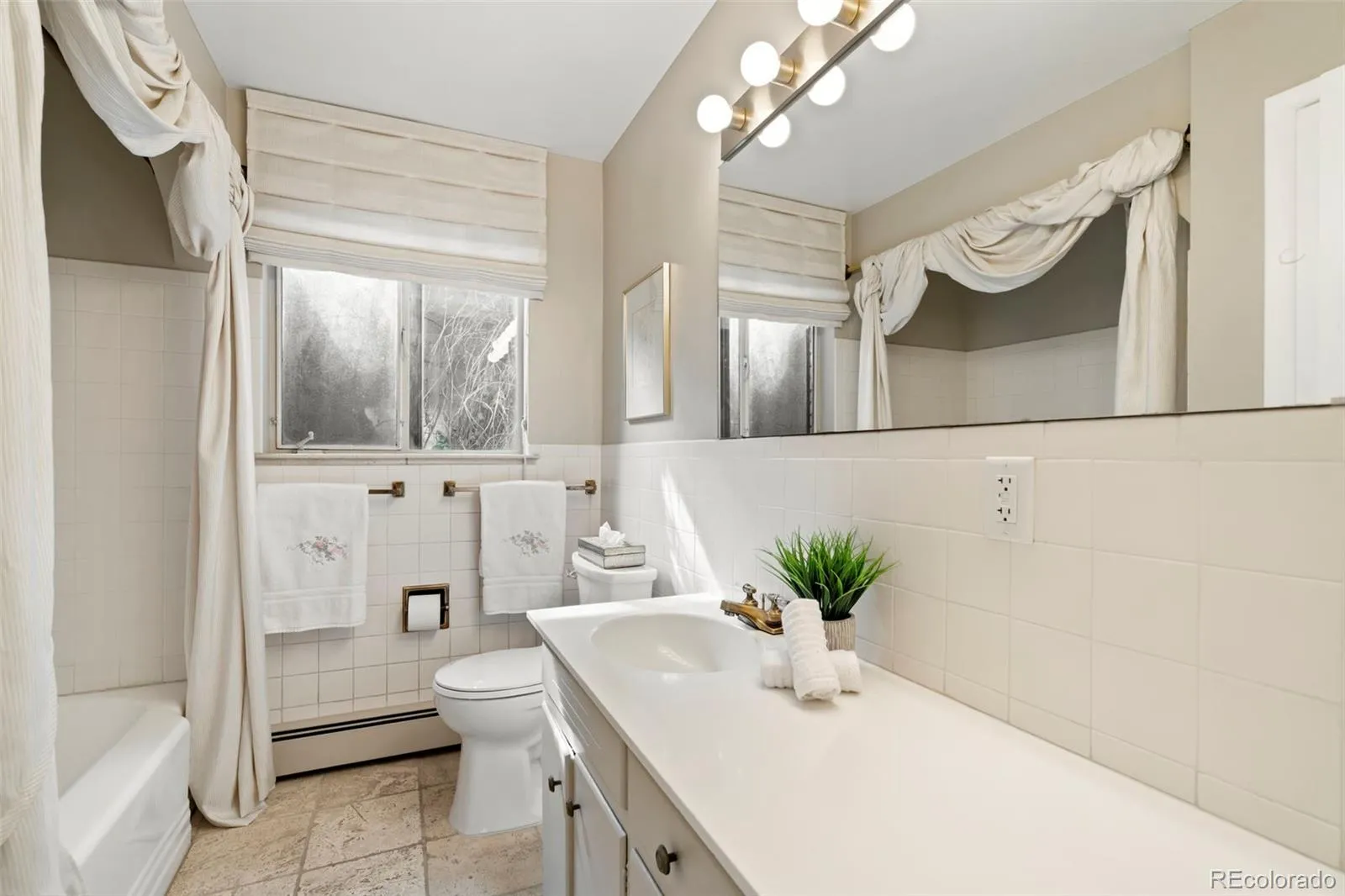 04162026152746 1600 27