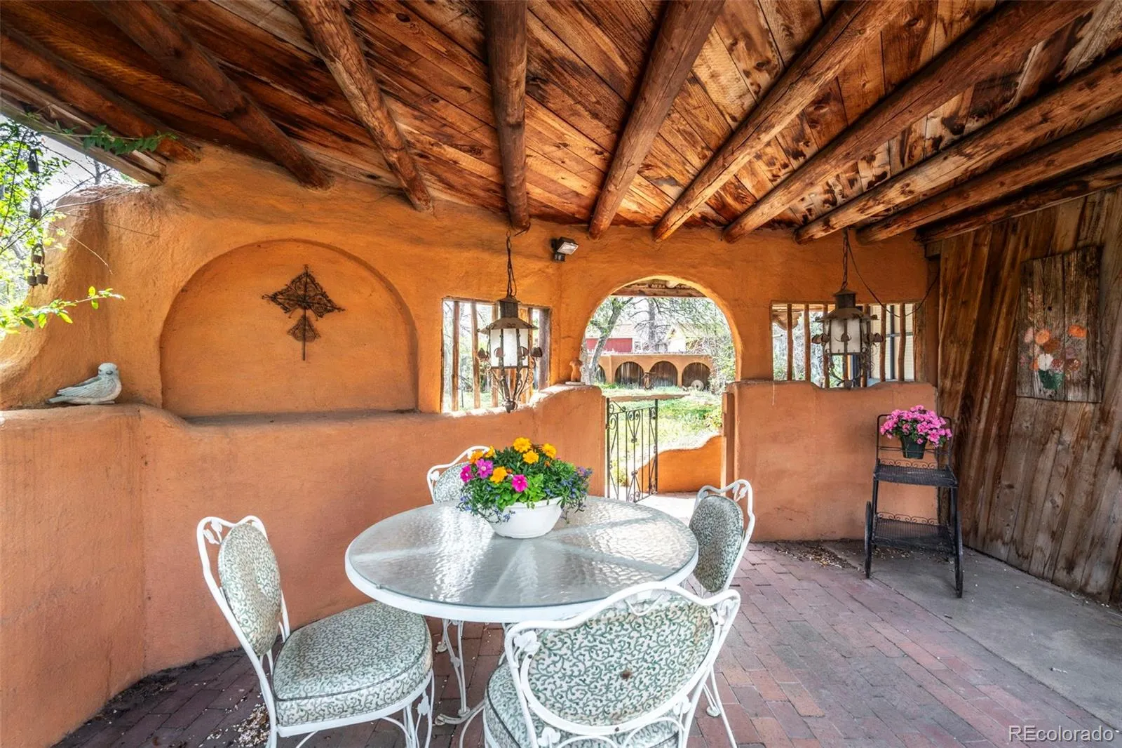 04162026152746 1600 35