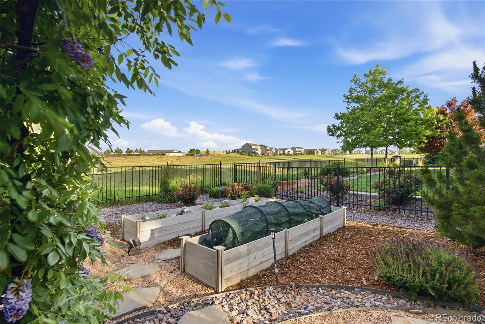 27822 E Long Place Aurora CO 80016 | MLS #REC8859448 08182026213936 1600 33