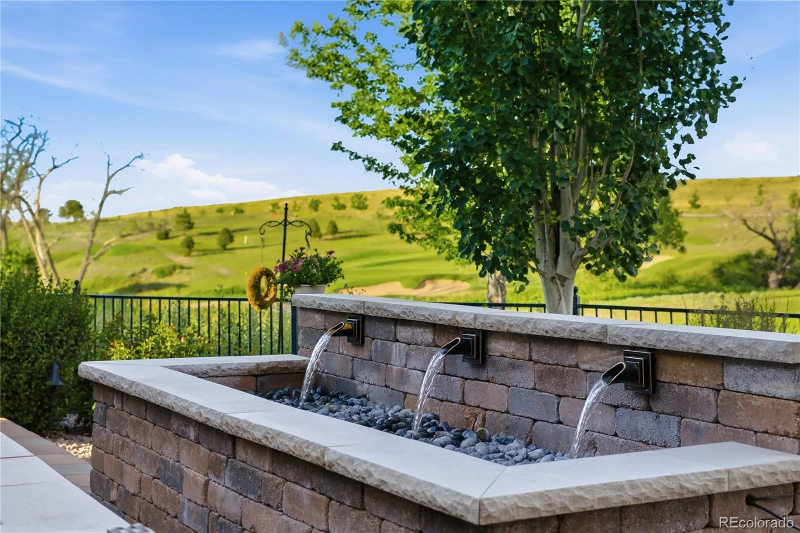 27822 E Long Place Aurora CO 80016 | MLS #REC8859448 08182026213936 1600 36