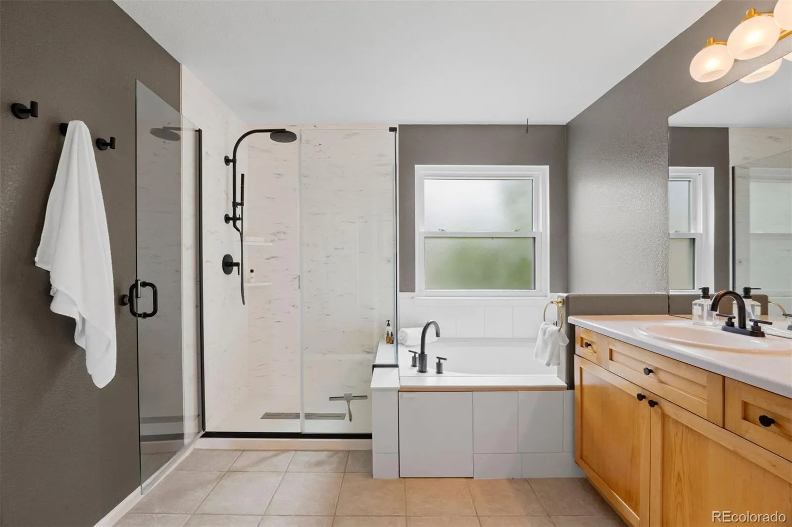 7602 E 8th Place Denver CO 80230 MLS #REC8859645 05012026173145 1600 13