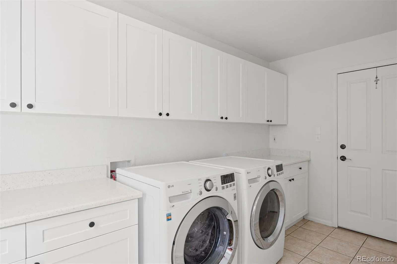 7602 E 8th Place Denver CO 80230 MLS #REC8859645 05012026173145 1600 28