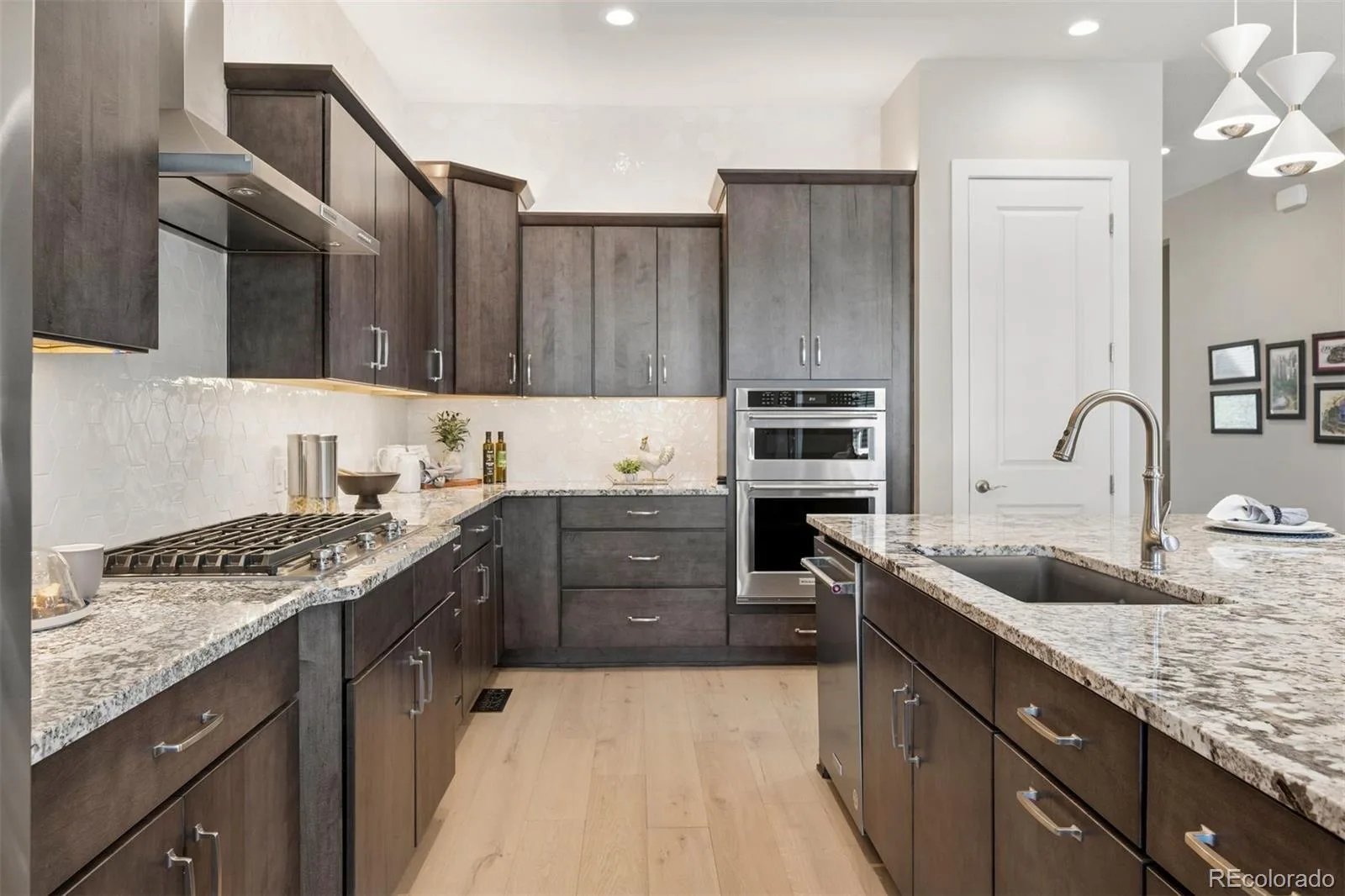 22185 E Bailey Place Aurora CO 80016 | MLS #REC8861015 10152026234830 1600 12