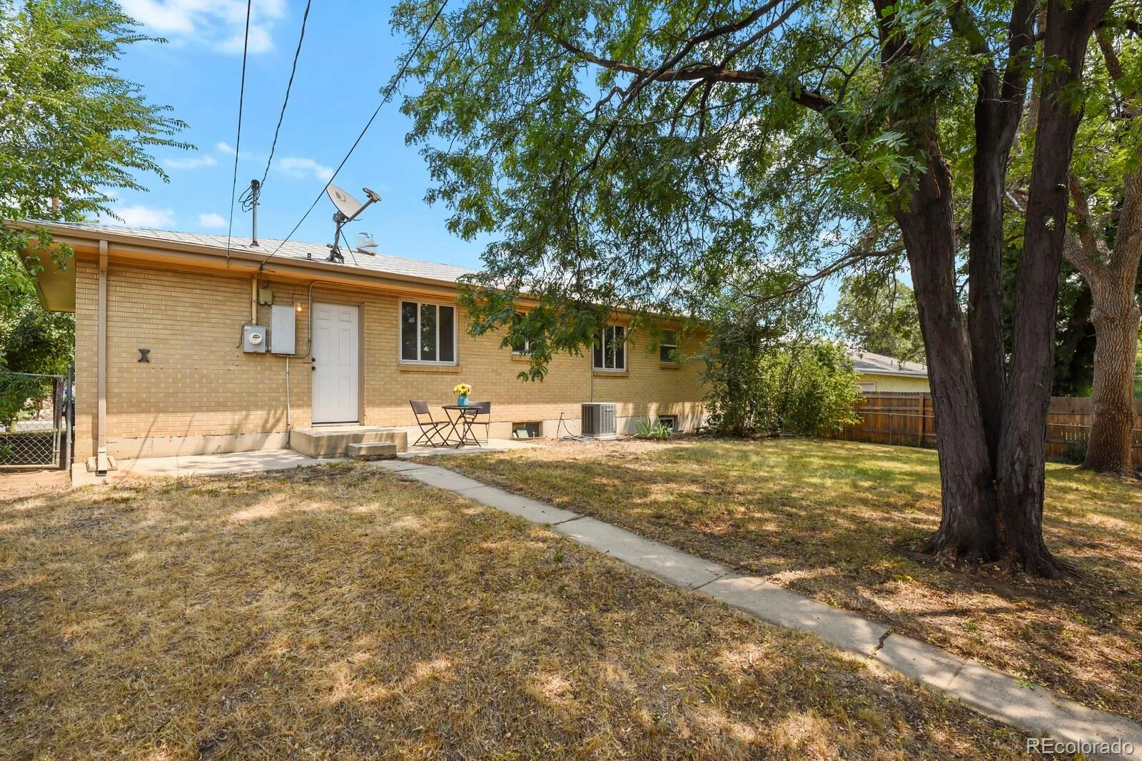 8159 Nola Drive Denver CO 80221 | MLS #REC8863341 08052026213730 1600 23