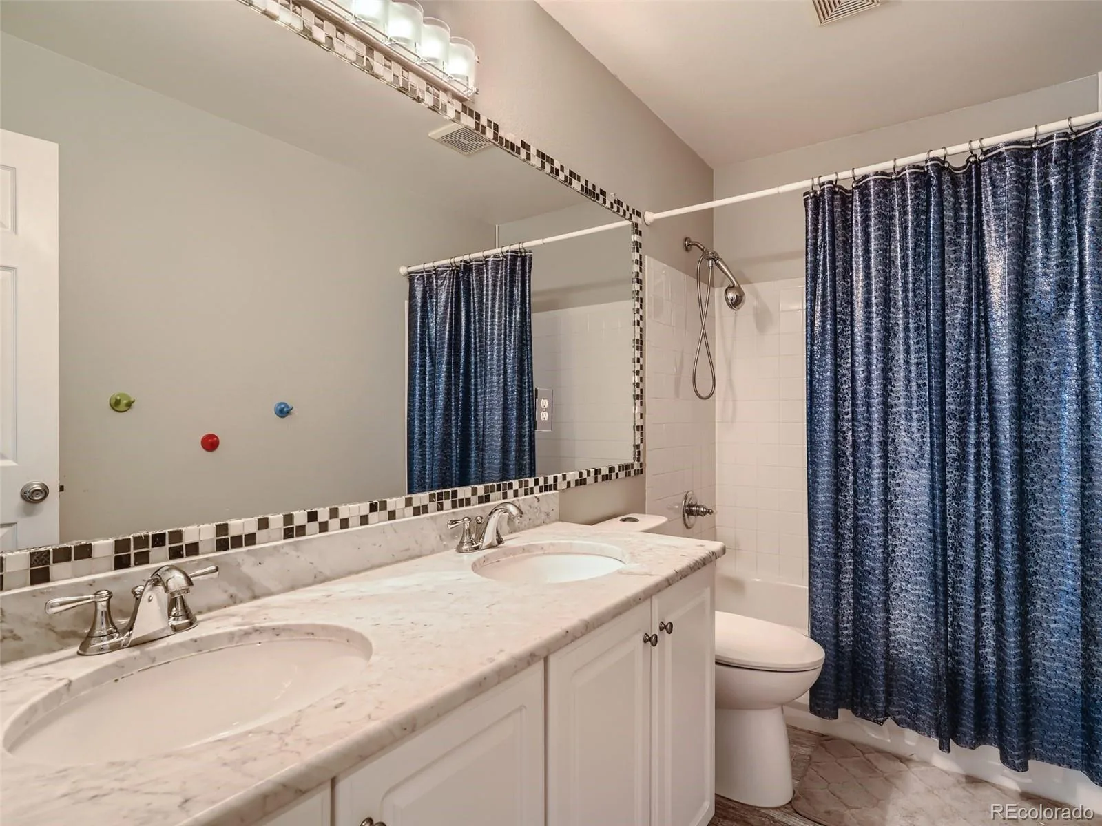 5828 S Danube Street Aurora CO 80015 | MLS #REC8874382 07162026003908 1600 17