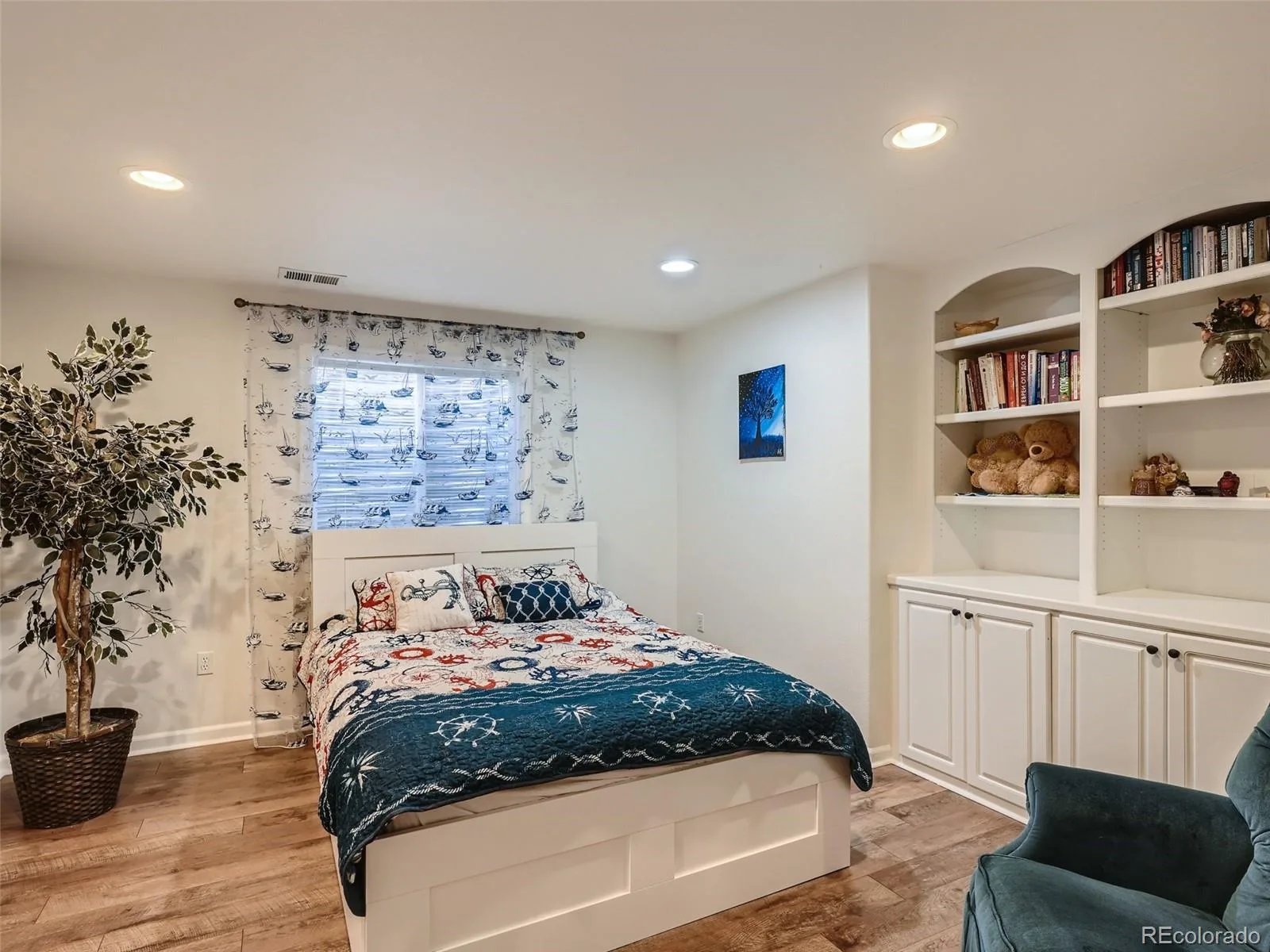5828 S Danube Street Aurora CO 80015 | MLS #REC8874382 07162026003908 1600 20