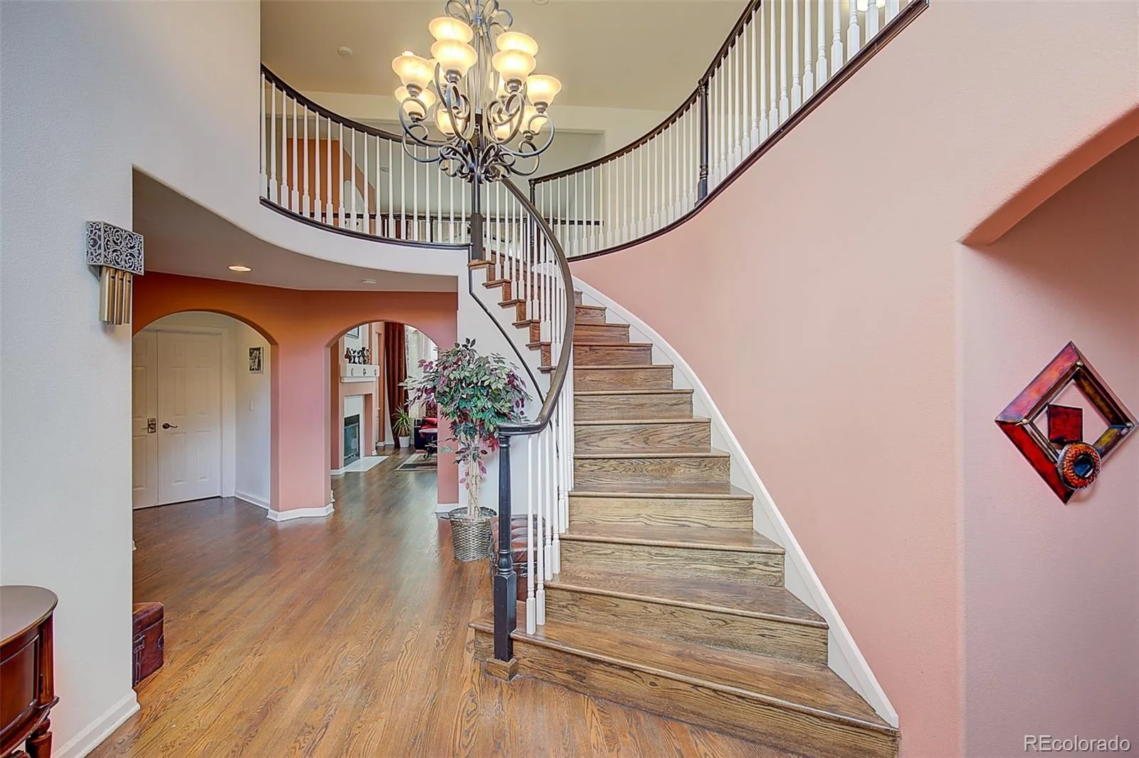 5828 S Danube Street Aurora CO 80015 | MLS #REC8874382 07162026003908 1600 3