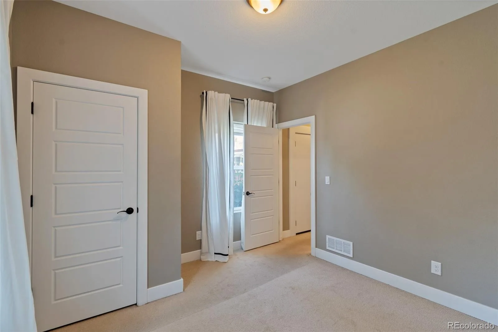 1581 S Ogden Street Denver CO 80210 MLS #REC8874734 06222026190504 1600 21