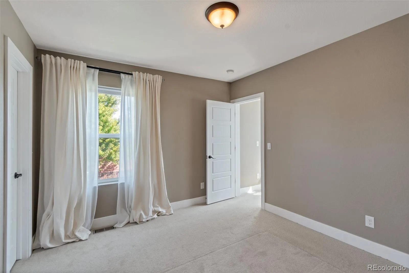 1581 S Ogden Street Denver CO 80210 MLS #REC8874734 06222026190504 1600 22