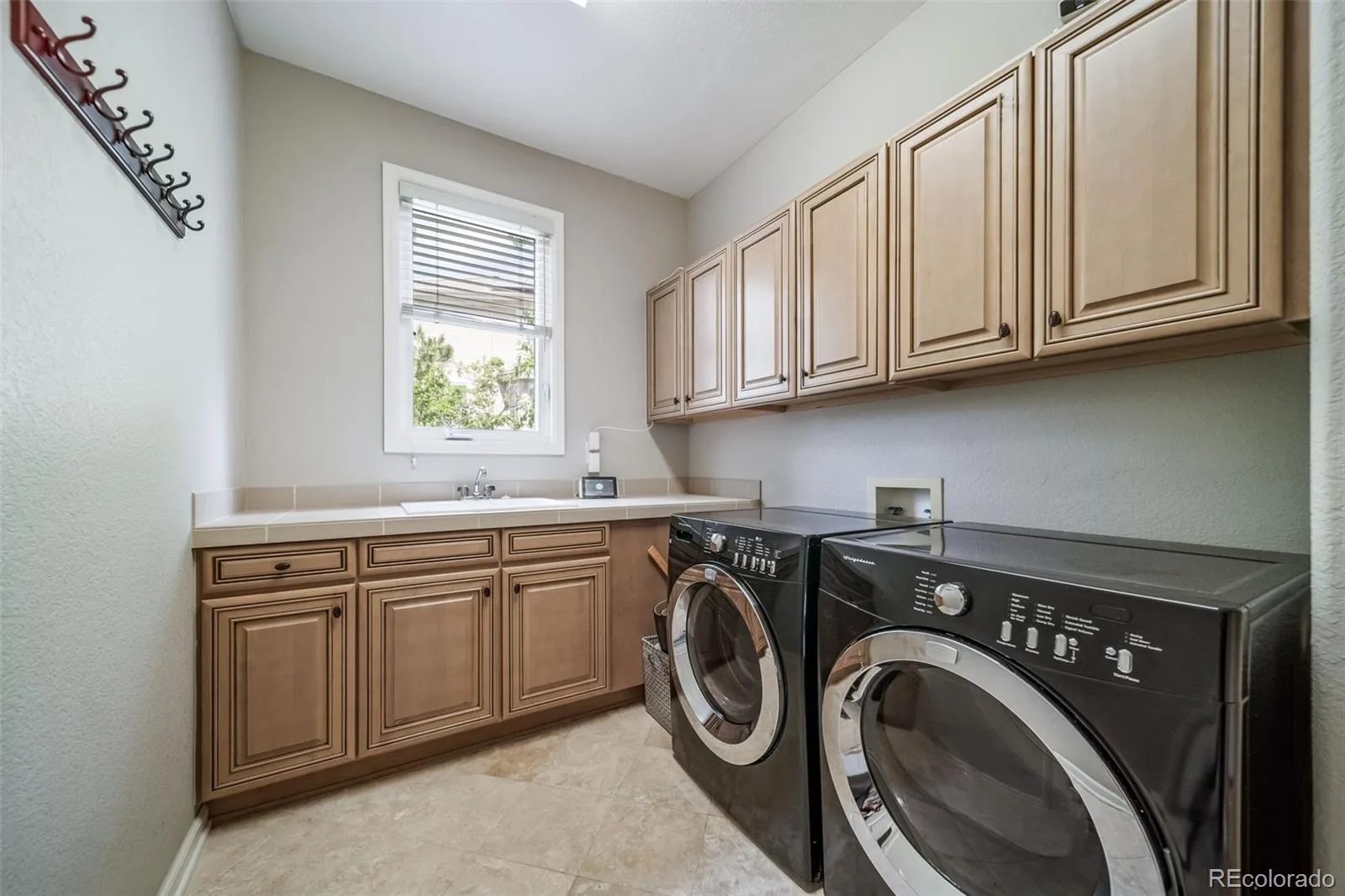 19676 E Pinewood Drive Aurora CO 80016 MLS #REC8874993 06082026210748 1600 11