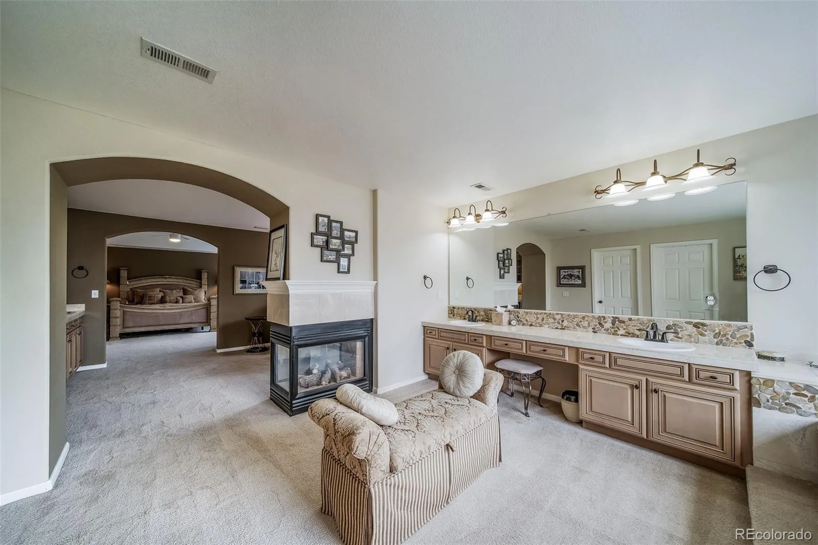 19676 E Pinewood Drive Aurora CO 80016 MLS #REC8874993 06082026210748 1600 15