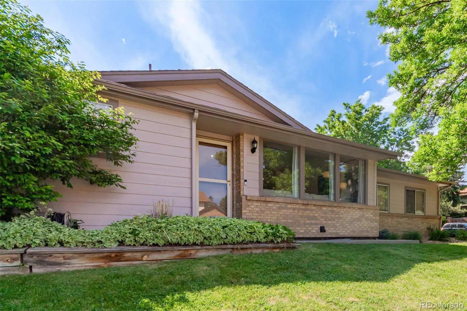7000 W Yale Avenue Denver CO 80227 MLS #REC8877896 06122026204642 1600 2
