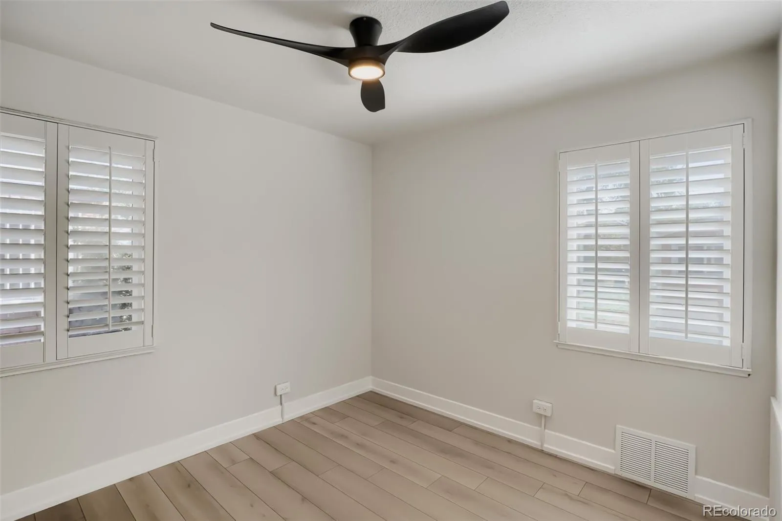 1558 Spruce Street Denver CO 80220 MLS #REC8878026 05152026211808 1600 22