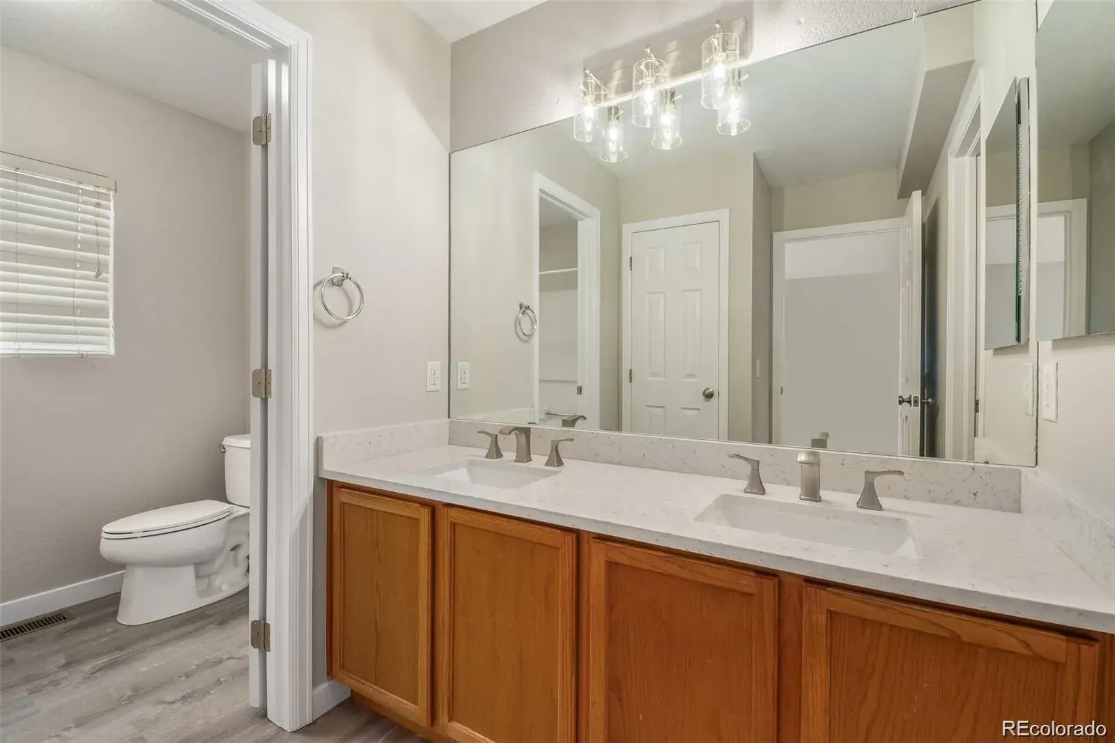 9758 Laredo Street #30E Commerce City CO 80022 MLS #REC8878125 09182025155201 1600 19