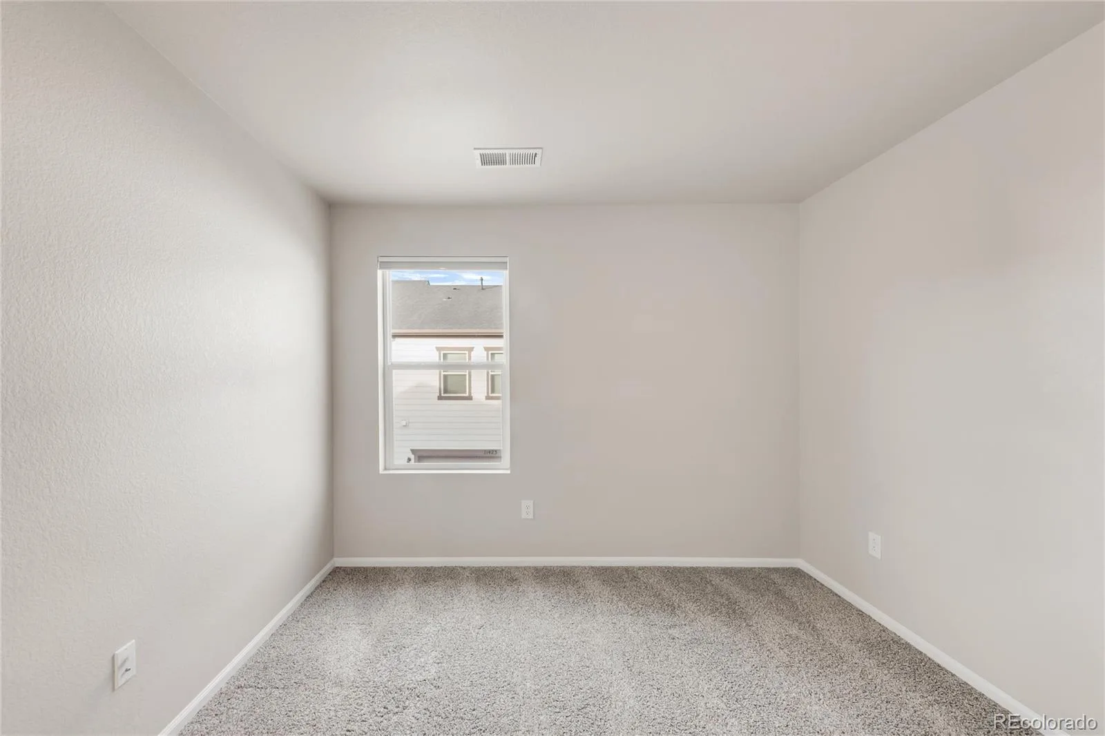 11424 W Belleview Drive Littleton CO 80127 | MLS #REC8878794 06202026001204 1600 24