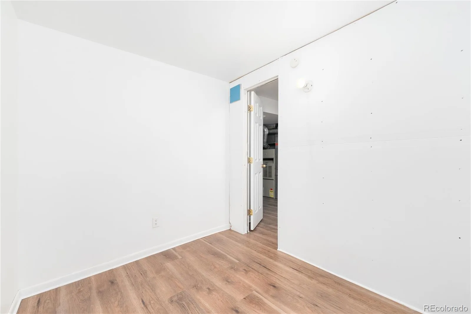 465 S Eliot Street Denver CO 80219 MLS #REC8879013 06112026204827 1600 27