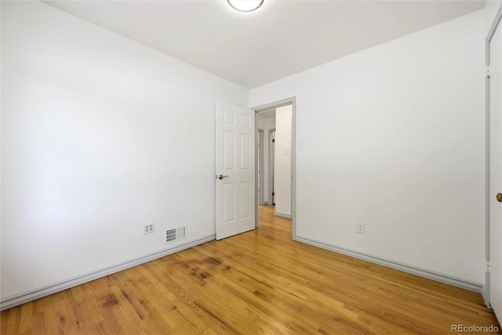 479 S Harlan Street Lakewood CO 80226 | MLS #REC8880130 08172026120542 1600 18
