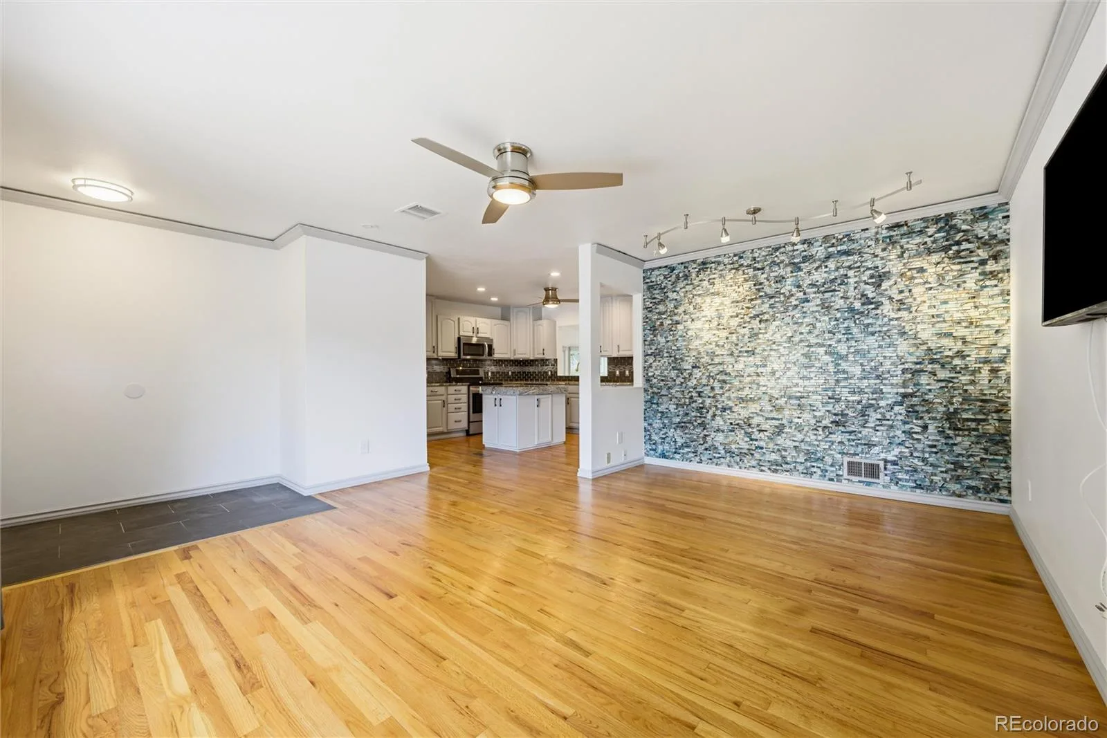 479 S Harlan Street Lakewood CO 80226 | MLS #REC8880130 08172026120542 1600 4