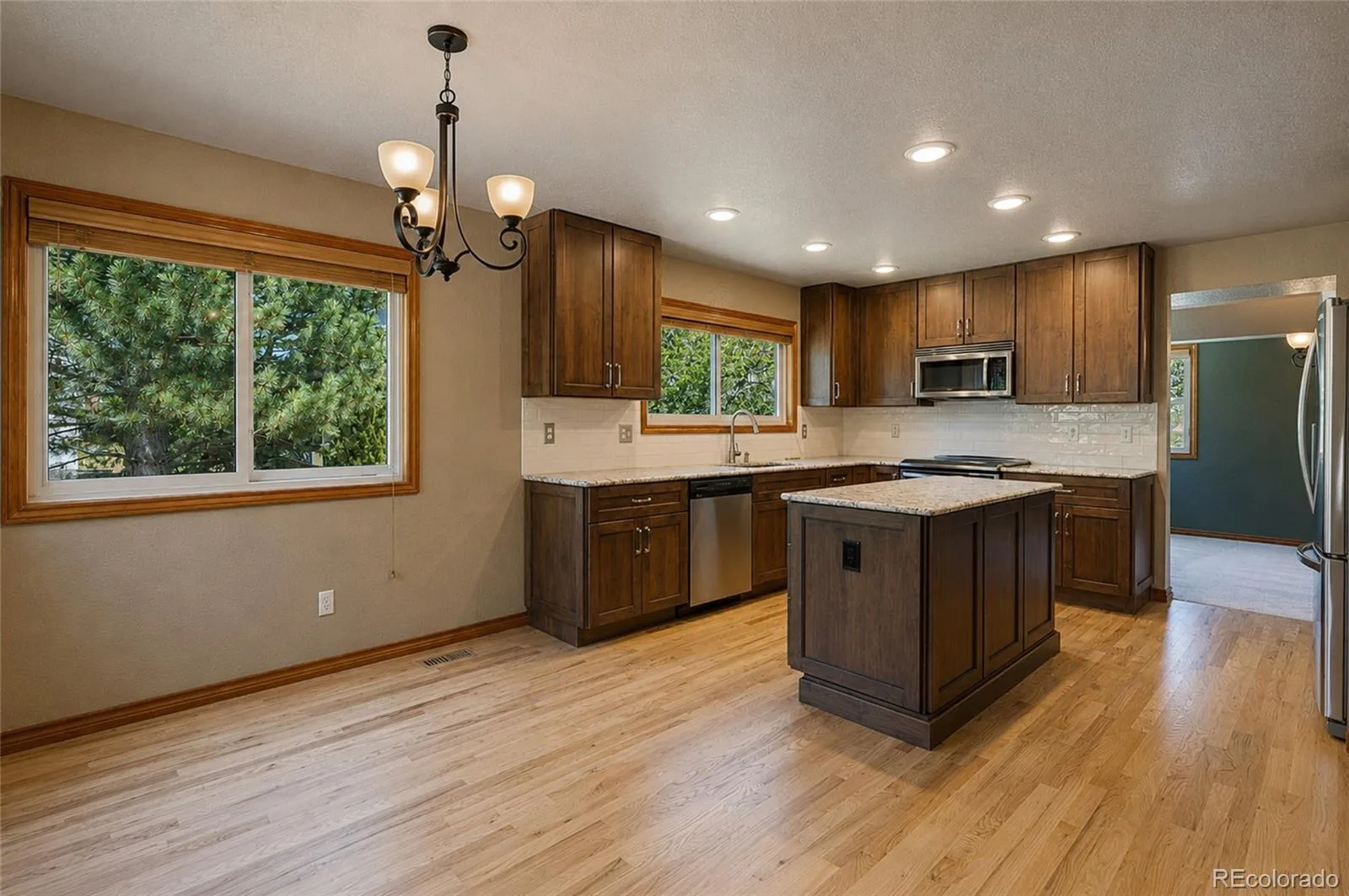 355 Peregrine Circle Broomfield CO 80020 | MLS #REC8881698 07242026213730 1600 16
