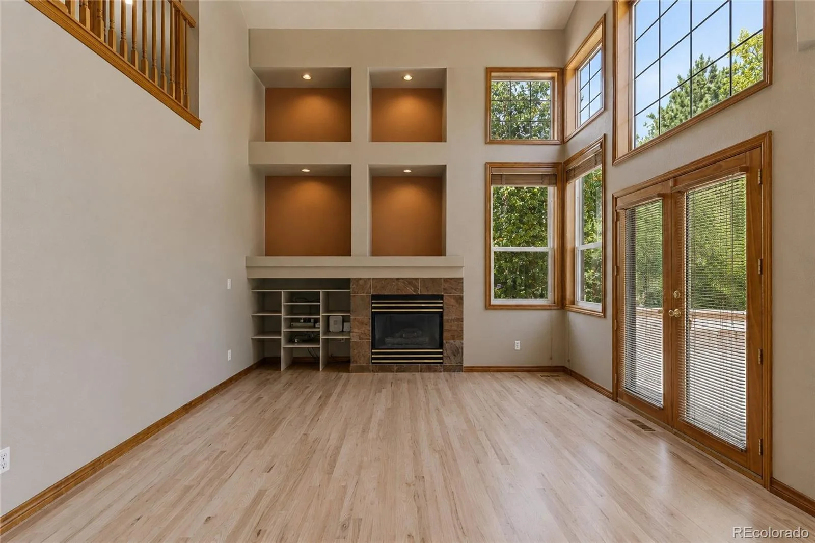 355 Peregrine Circle Broomfield CO 80020 | MLS #REC8881698 07242026213730 1600 18