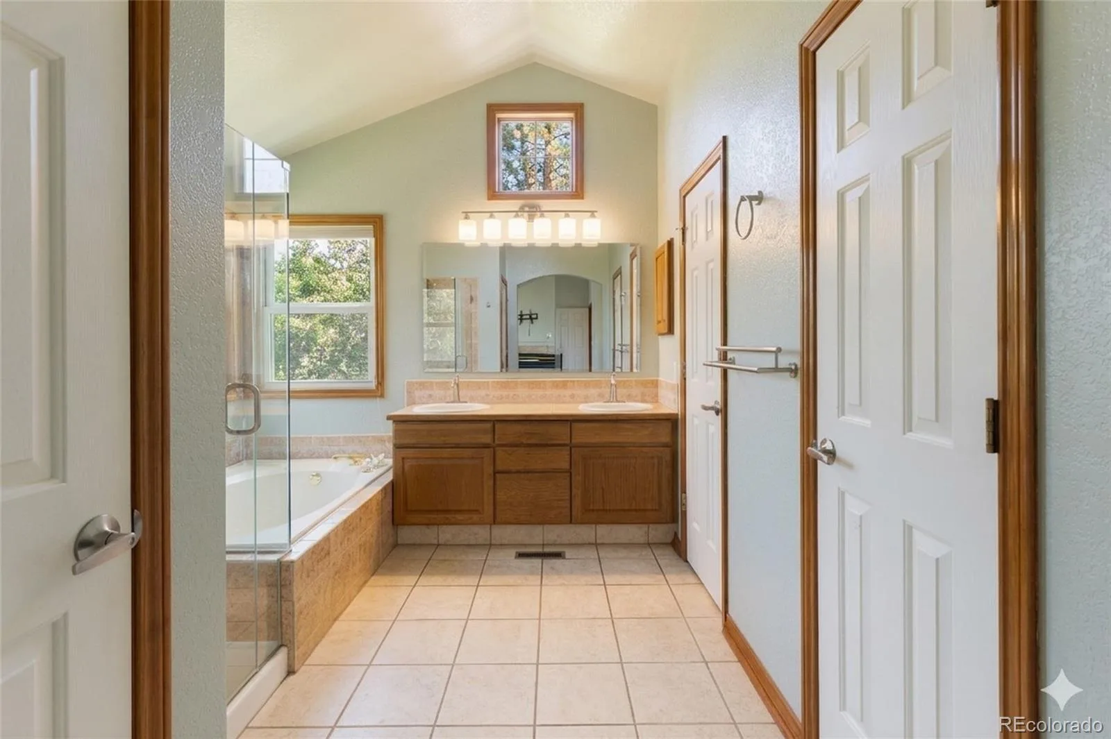 355 Peregrine Circle Broomfield CO 80020 | MLS #REC8881698 07242026213730 1600 26