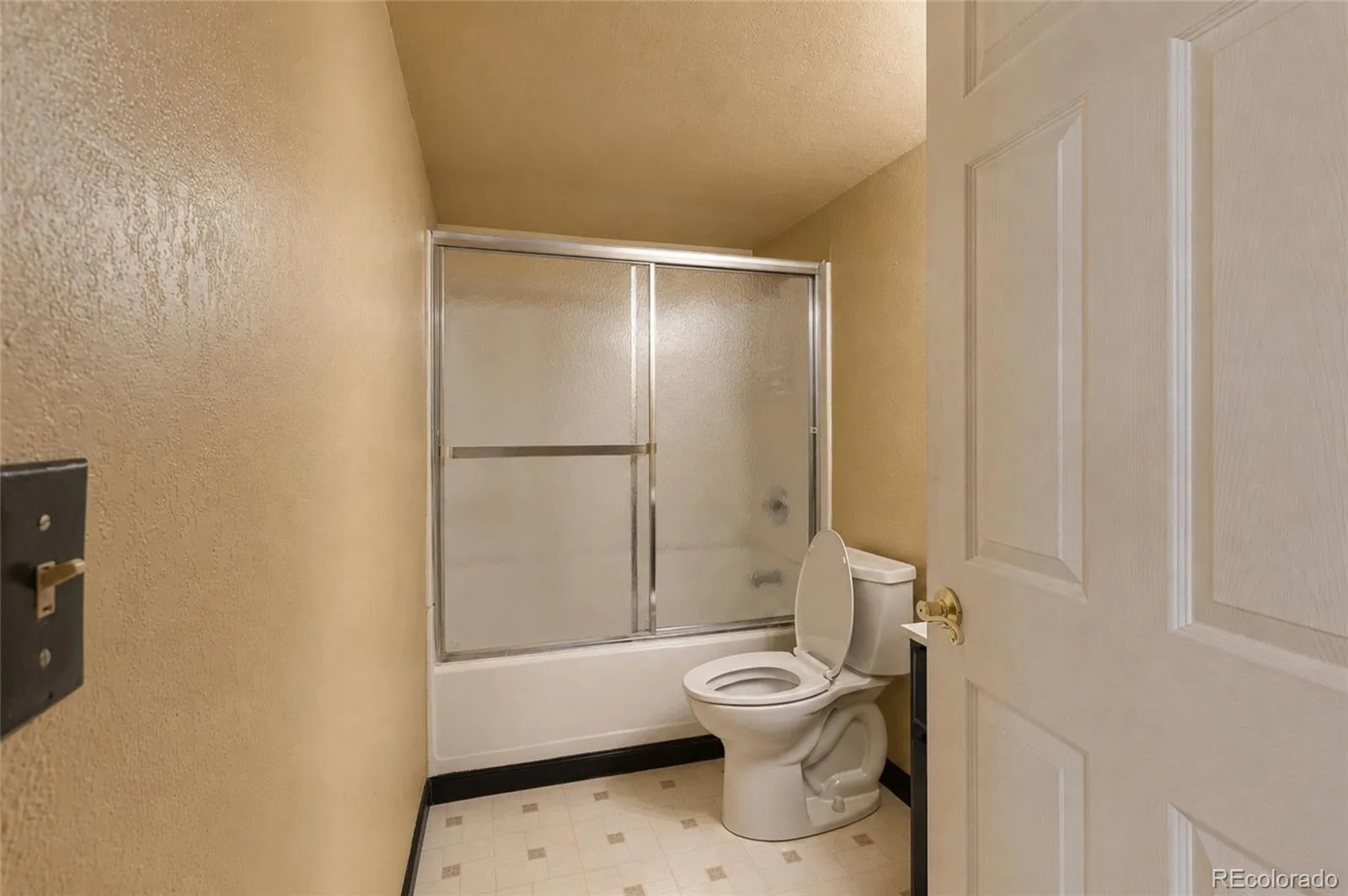 355 Peregrine Circle Broomfield CO 80020 | MLS #REC8881698 07242026213730 1600 36