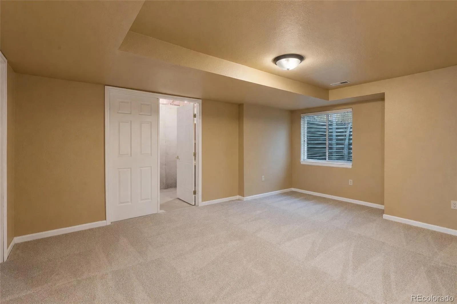 355 Peregrine Circle Broomfield CO 80020 | MLS #REC8881698 07242026213730 1600 38