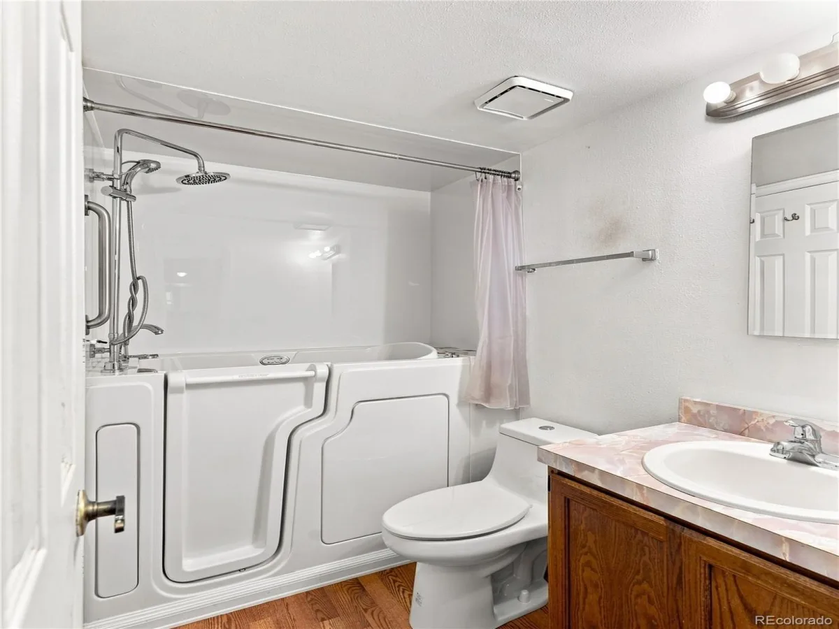 12573 E Pacific Circle #E Aurora CO 80014 | MLS #REC8881850 09132026005539 1200 10