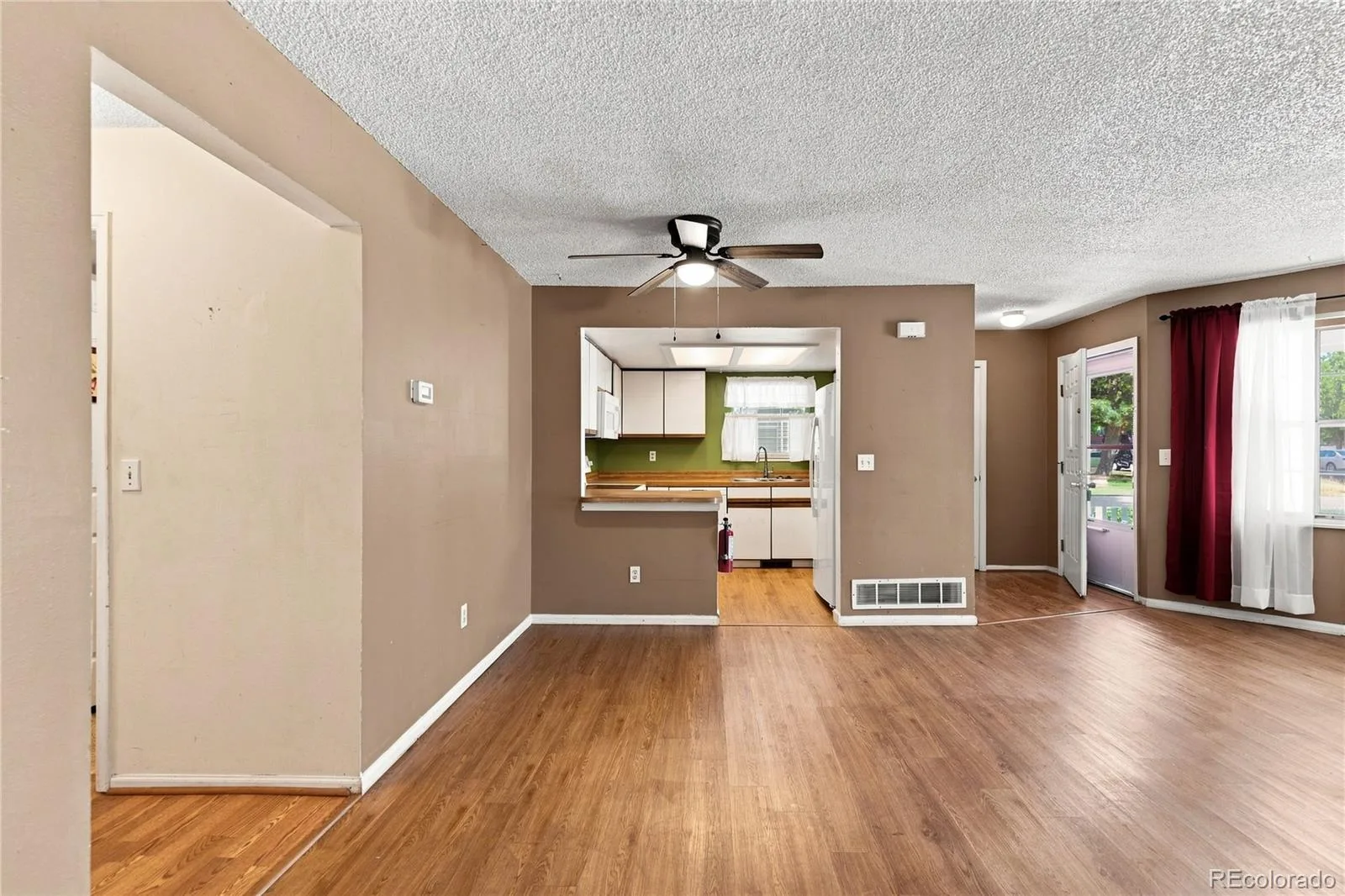 12573 E Pacific Circle #E Aurora CO 80014 | MLS #REC8881850 09132026005539 1600 4