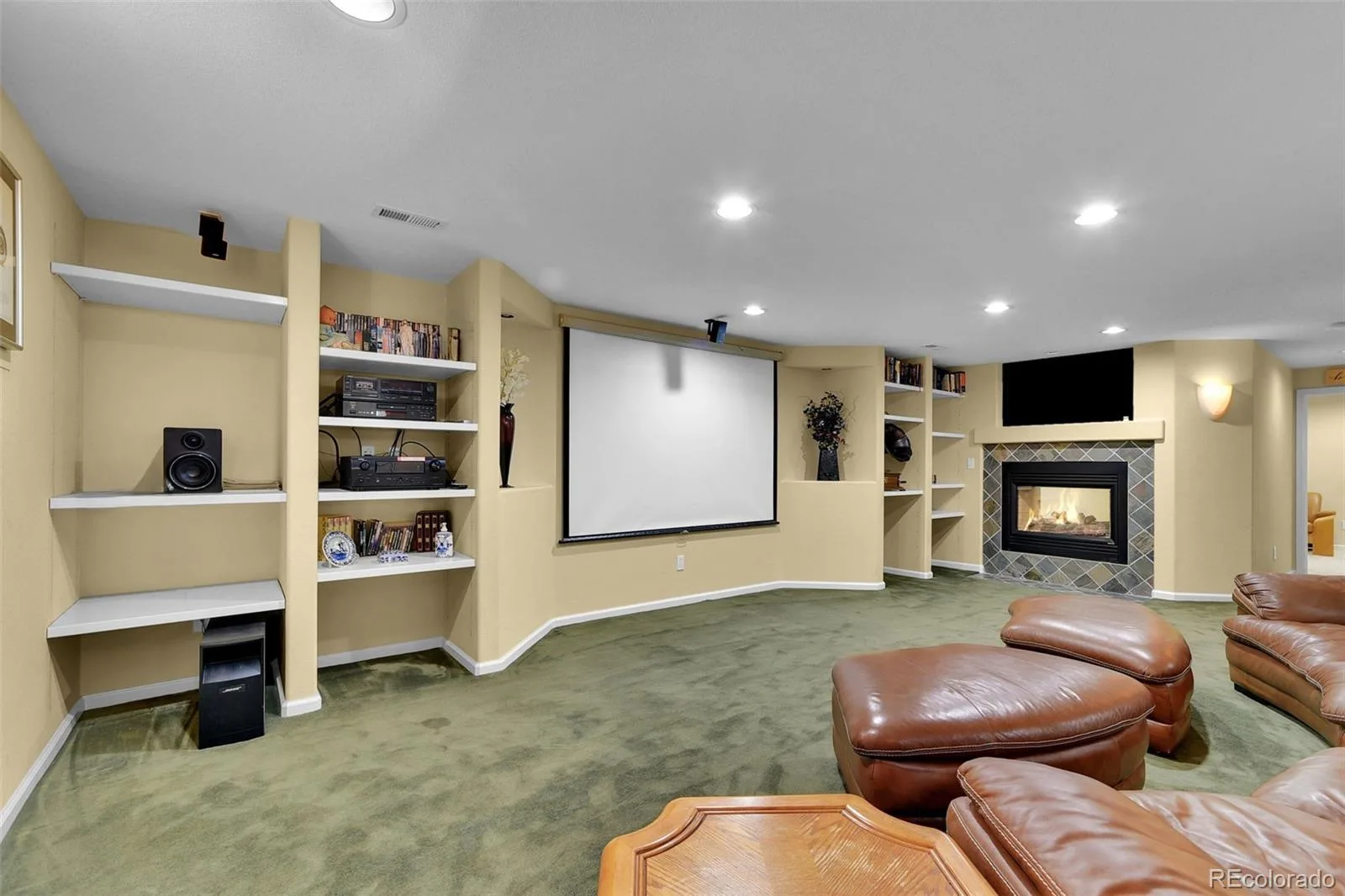 8122 Ammons Way Arvada CO 80005 MLS #REC8885454 06272026052155 1600 24