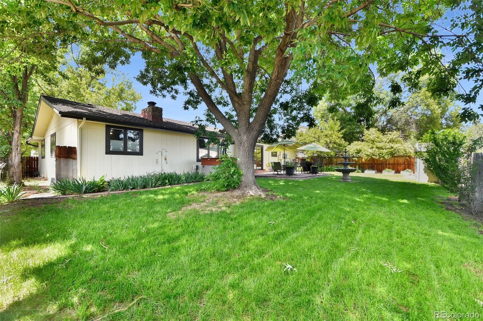 8122 Ammons Way Arvada CO 80005 MLS #REC8885454 06272026052155 1600 34