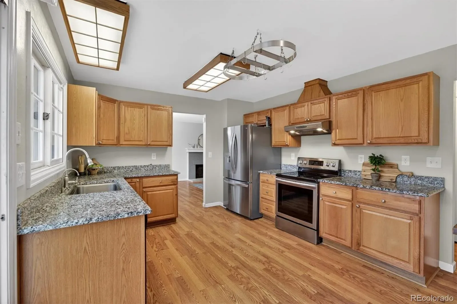 03292026165340 1600 15