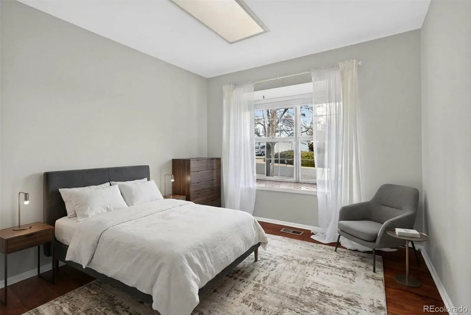 03292026165340 1600 24