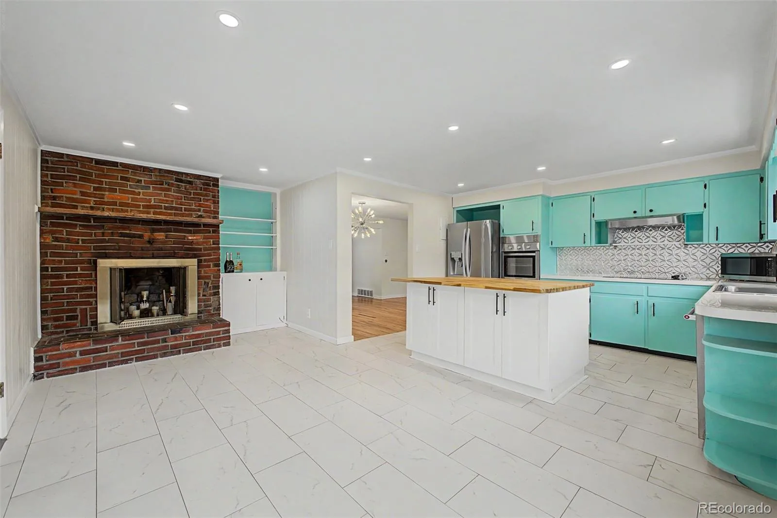 520 Iola Street Aurora CO 80010 MLS #REC8887430 06112026204246 1600 12
