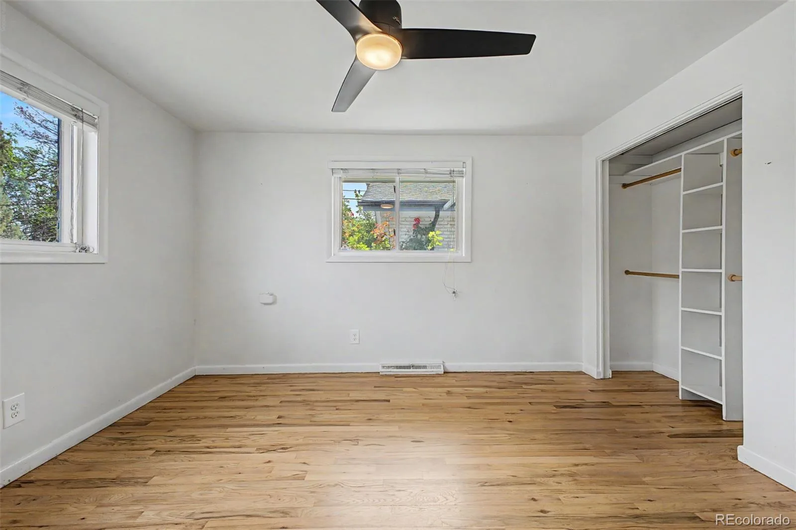 520 Iola Street Aurora CO 80010 MLS #REC8887430 06112026204246 1600 29