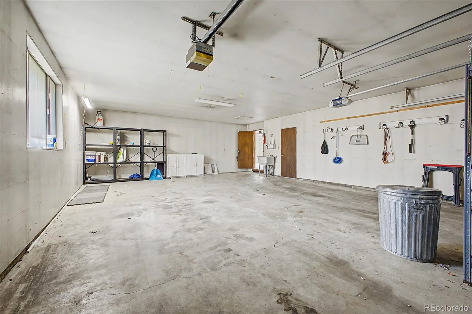 520 Iola Street Aurora CO 80010 MLS #REC8887430 06182026013823 1600 37