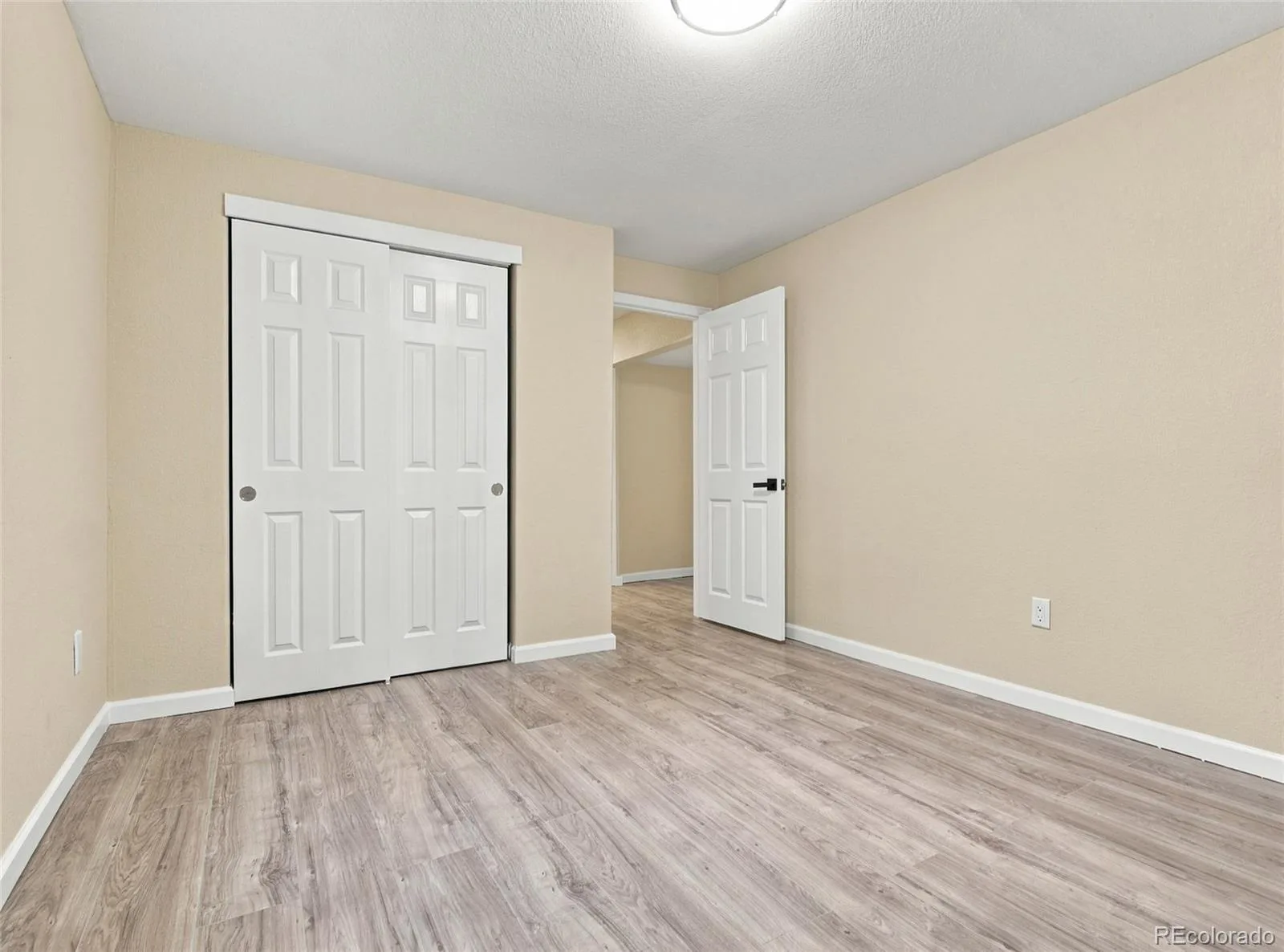 1221 Norfolk Street Aurora CO 80011 | MLS #REC8888858 10172026015233 1600 18
