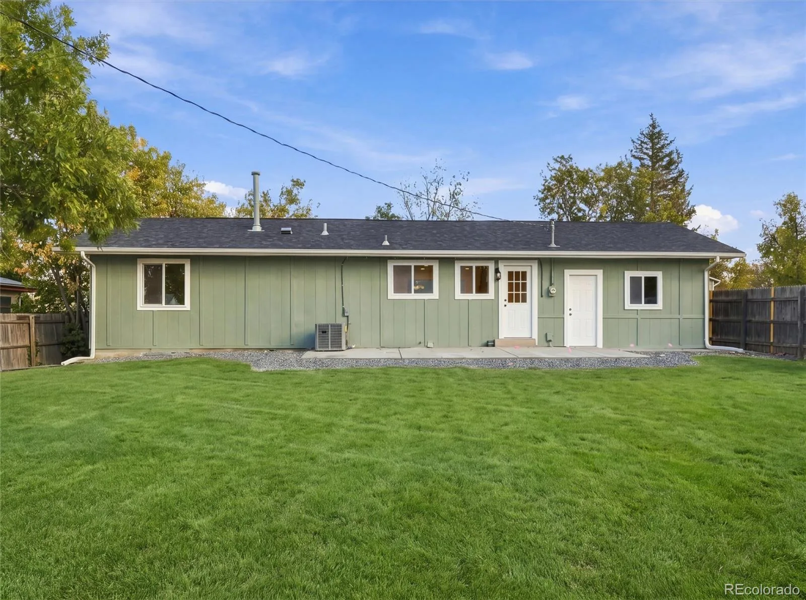 1221 Norfolk Street Aurora CO 80011 | MLS #REC8888858 10172026015233 1600 29
