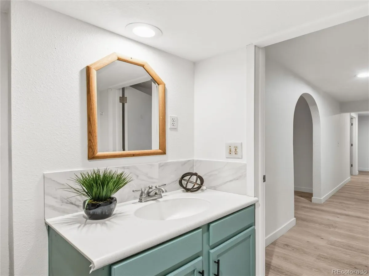 3759 S Fairplay Way Aurora CO 80014 MLS #REC8890007 05142026212827 1200 23