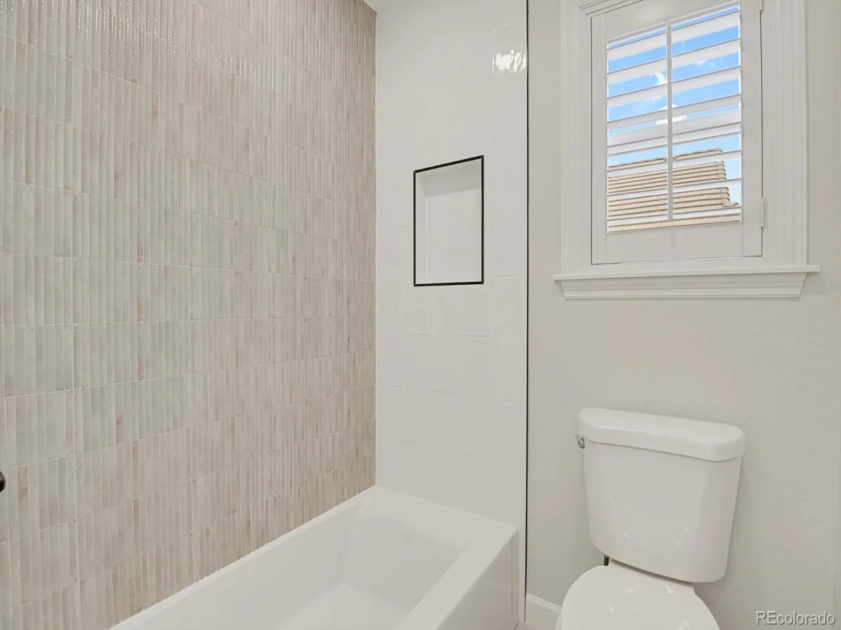 9267 S Cedar Hill Way Lone Tree CO 80124 | MLS #REC8891382 08112026194314 1200 30