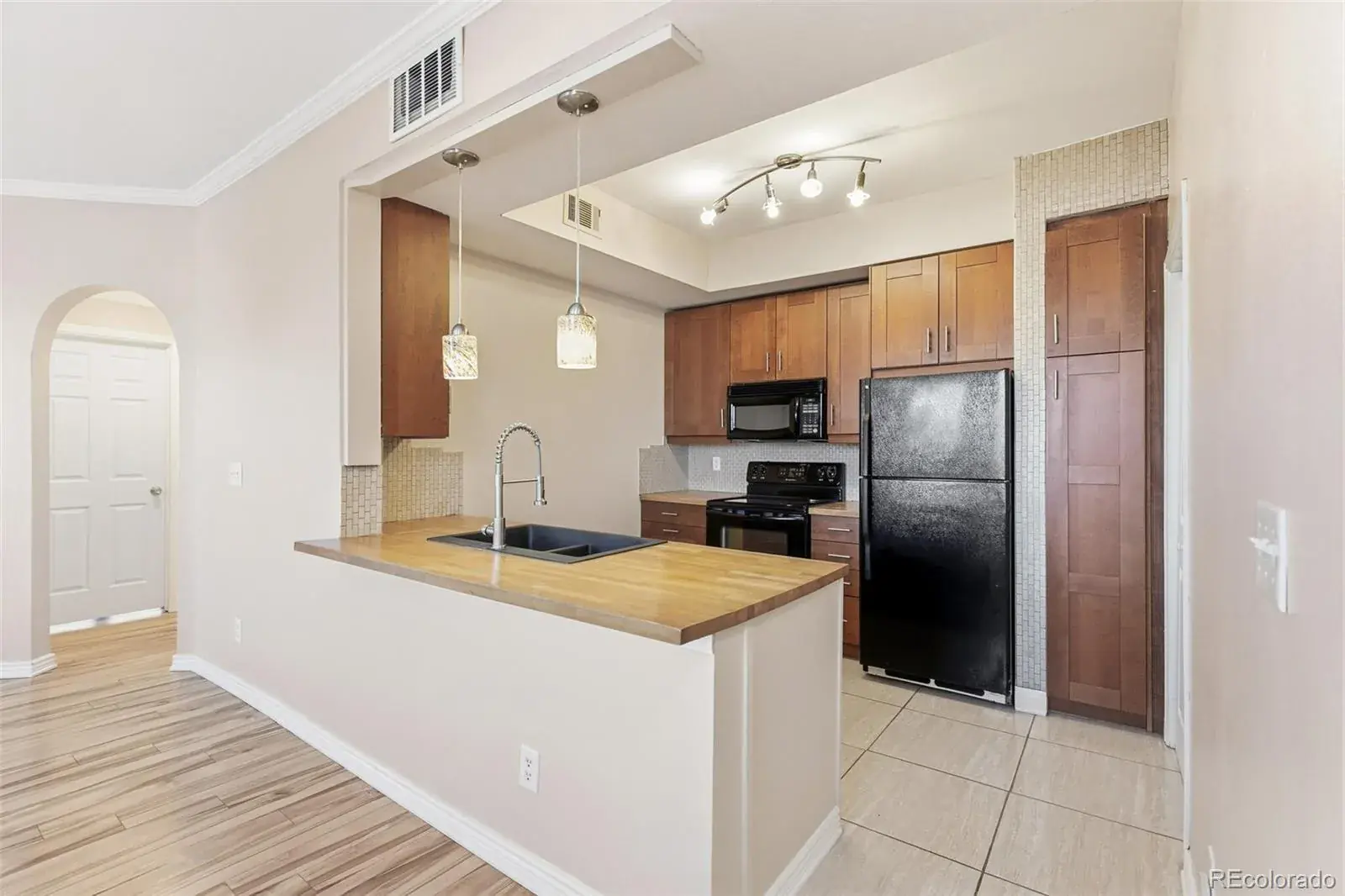 12766 Ironstone Way #201 Parker CO 80134 | MLS #REC8893056 12312025032106 1600 10