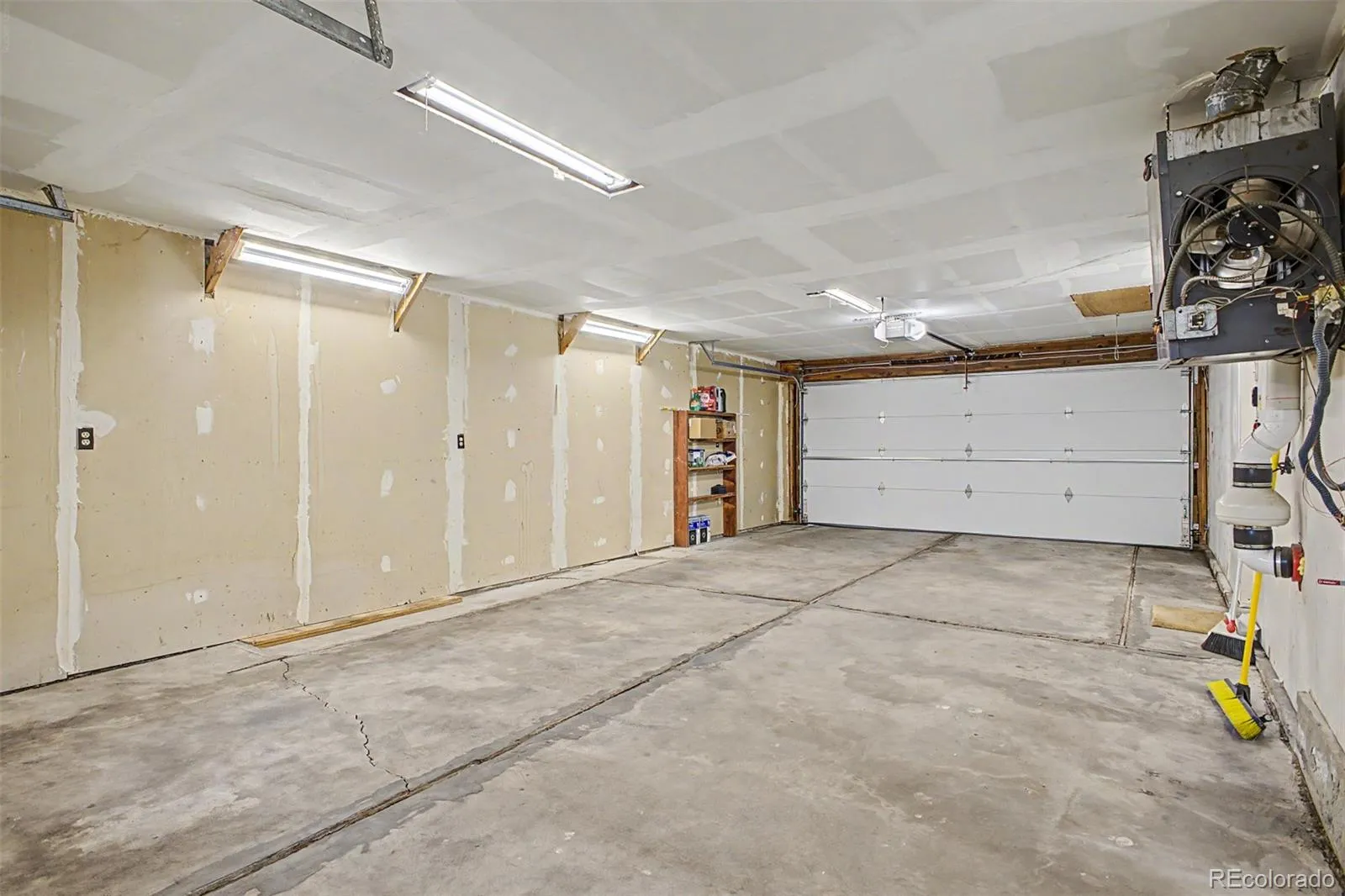 2749 Simms Street Lakewood CO 80215 MLS #REC8893071 05142026005133 1600 36