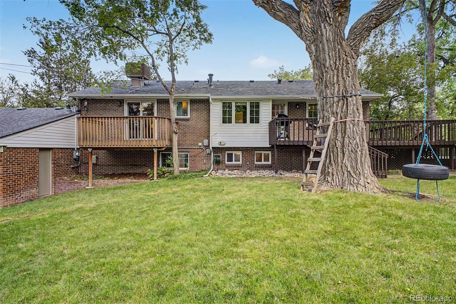2749 Simms Street Lakewood CO 80215 MLS #REC8893071 05142026005133 1600 42