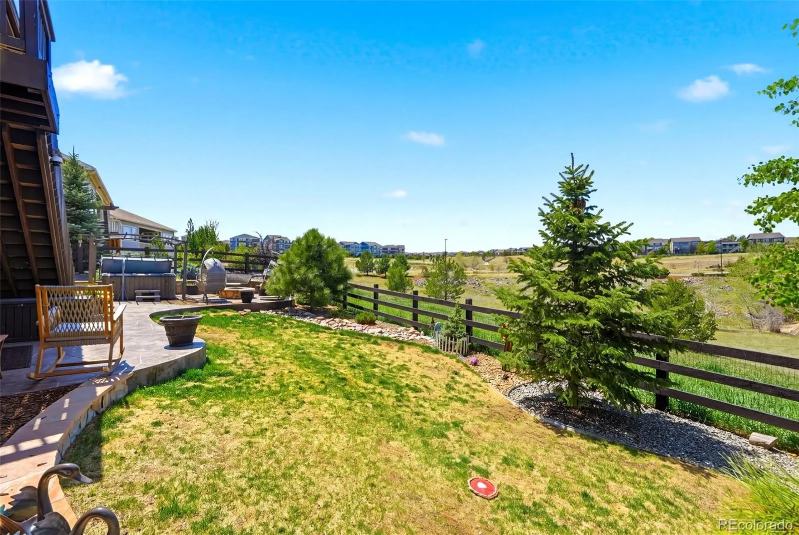 8641 S De Gaulle Court Aurora CO 80016 MLS #REC8896848 05112026161500 1600 39
