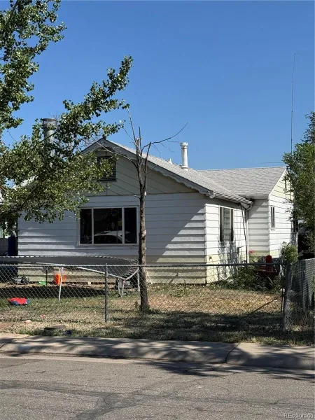 4889 W Tennessee Avenue Denver CO 80219 | MLS #REC8897346 07142026144852 800 1